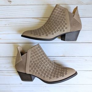 NWOT Booties